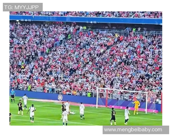 足球明星跨越看台展现风采与激情引发球迷热烈追捧与欢呼 足球明星跨越看台展现风采与激情引发球迷热烈追捧与欢呼